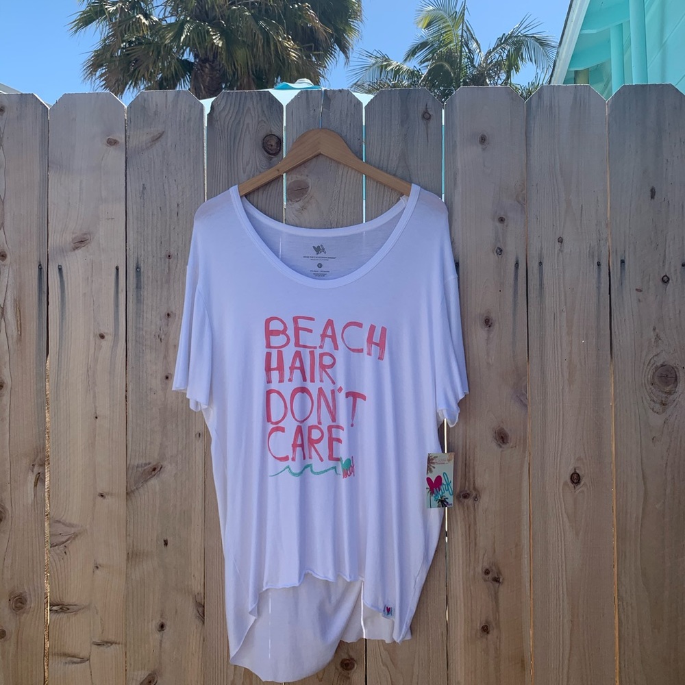🆕 NWT Luv Surf Tee
